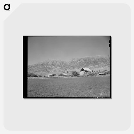 アートポストカード-Hay Barn at Foot of Wasatch Mountains
 - ラッセル リー Postcard.