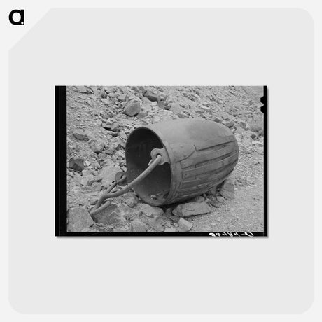 アートポストカード-Gold Ore Bucket at Abandoned Mine, Pinos Altos, New Mexico
 - ラッセル リー Postcard.