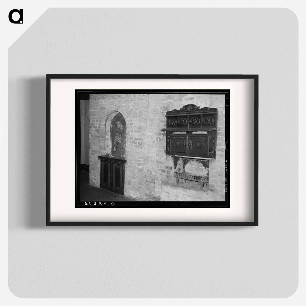 アートポスター-Oven and Shrine in Plantation House
 - ラッセル リー Poster.