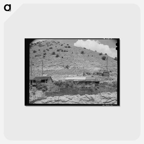 アートポストカード-House in Bisbee, Arizona, with Timber Supports
 - ラッセル リー Postcard.