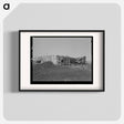 アートポスター-Barn Wrecked by Windstorm on E. Gorder's Farm, Williams County, North Dakota
 - ラッセル リー Poster.