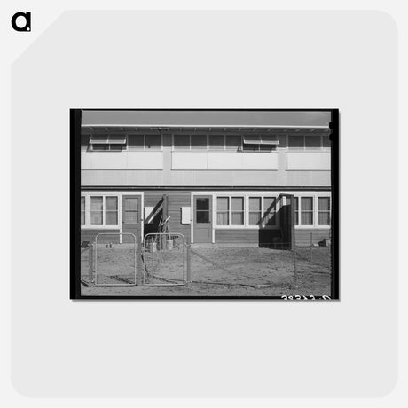 アートポストカード-Yuba City FSA Farm Workers' Camp, Back of Apartment Building
 - ラッセル リー Postcard.