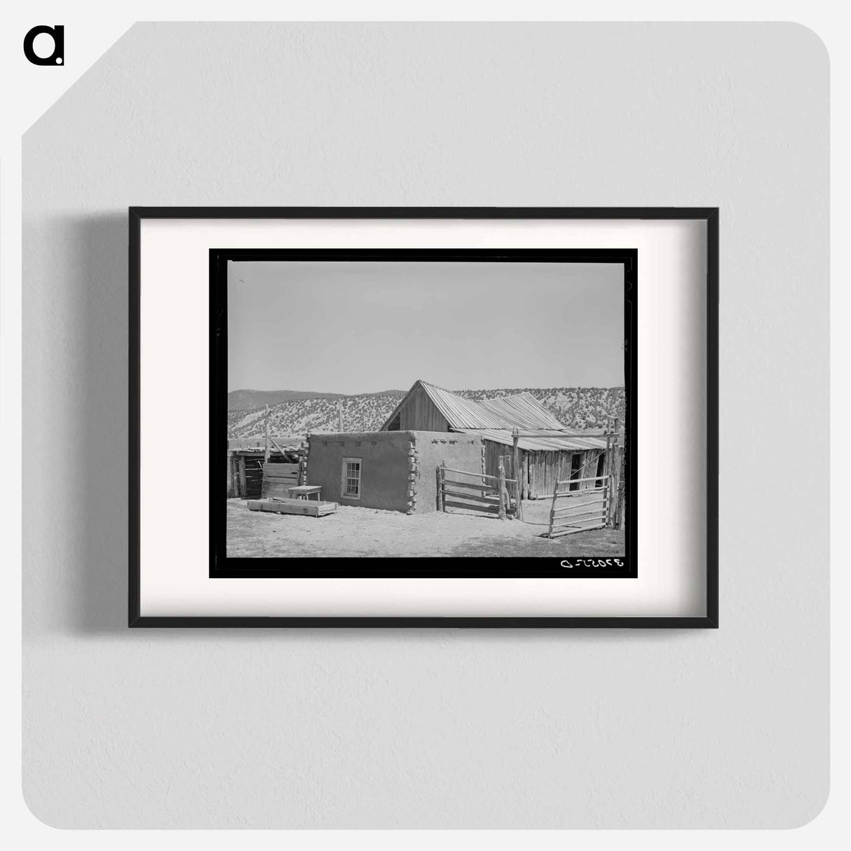 アートポスター-Adobe Shed and Barn, Chamisal, New Mexico
 - ラッセル リー Poster.