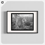 アートポスター-Privy of Agricultural Day Laborer, Webbers Falls, Oklahoma
 - ラッセル リー Poster.