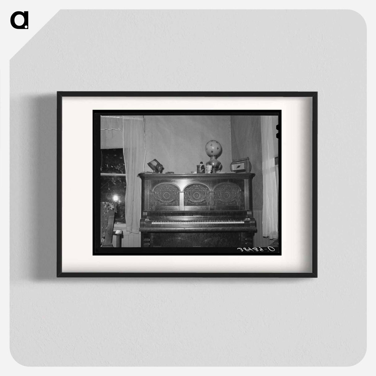 アートポスター-Piano in Fruit Farmer's Home
 - ラッセル リー Poster.