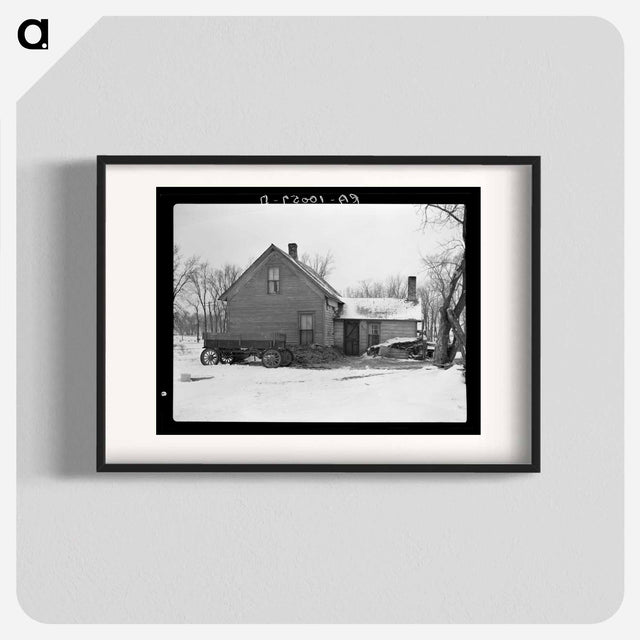 アートポスター-Iowa Farmhouse with Manure Bank
 - ラッセル リー Poster.