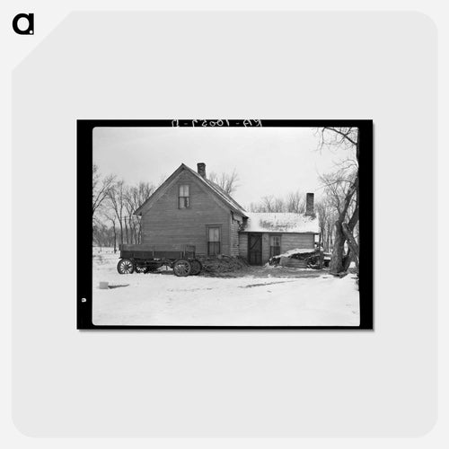 Iowa Farmhouse with Manure Bank
- ラッセル リー Postcard.