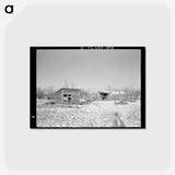 アートポストカード-Chicken House and Cattle Barn on the William Helmke Farm
 - ラッセル リー Postcard.