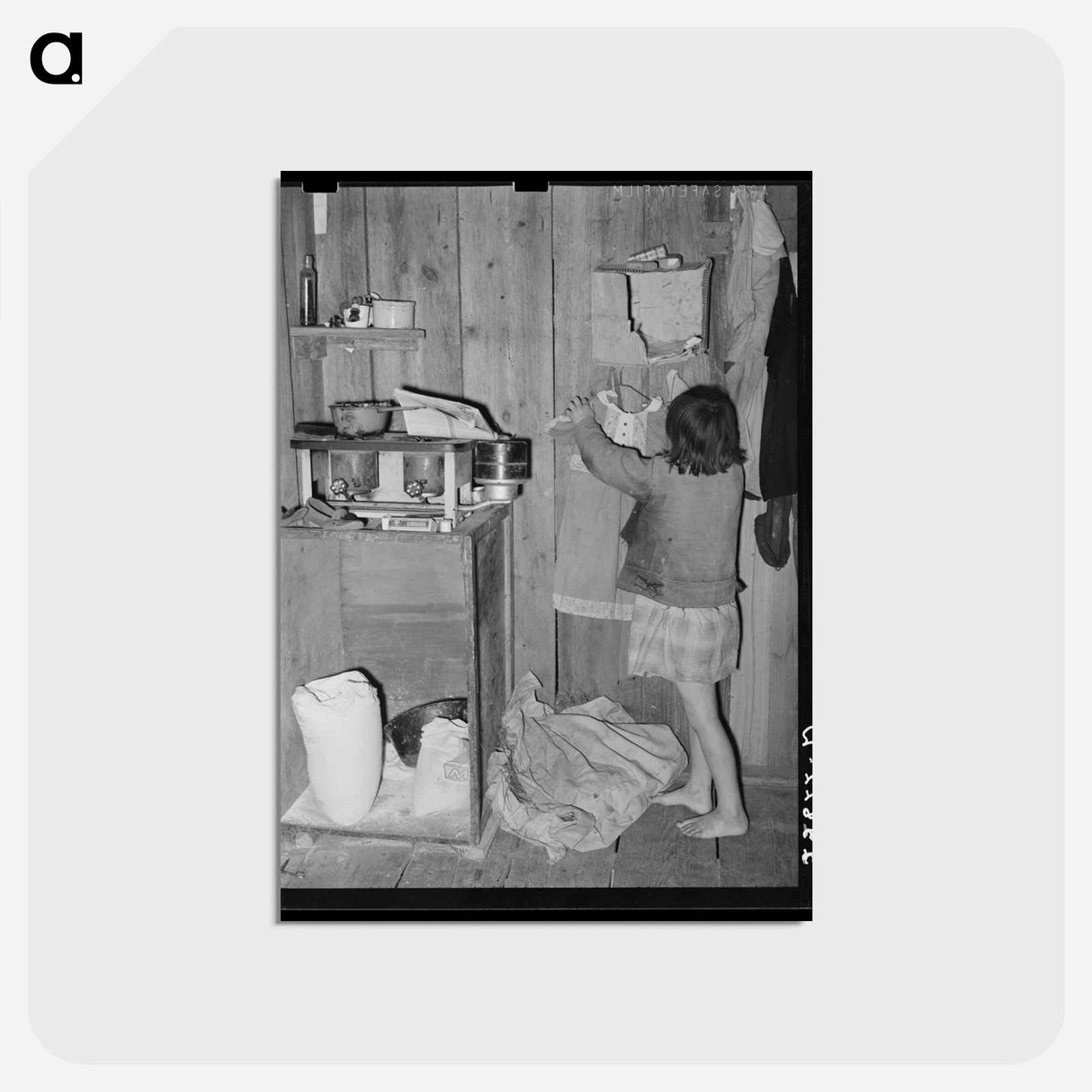 アートポストカード-Migratory Berry Pickers' Living Quarters
 - ラッセル リー Postcard.