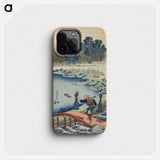 詩歌写真鏡(橋を渡る農夫) - 葛飾 北斎 Phone Case.