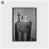アートポストカード-Radio in Rural Missouri
 - ラッセル リー Postcard.