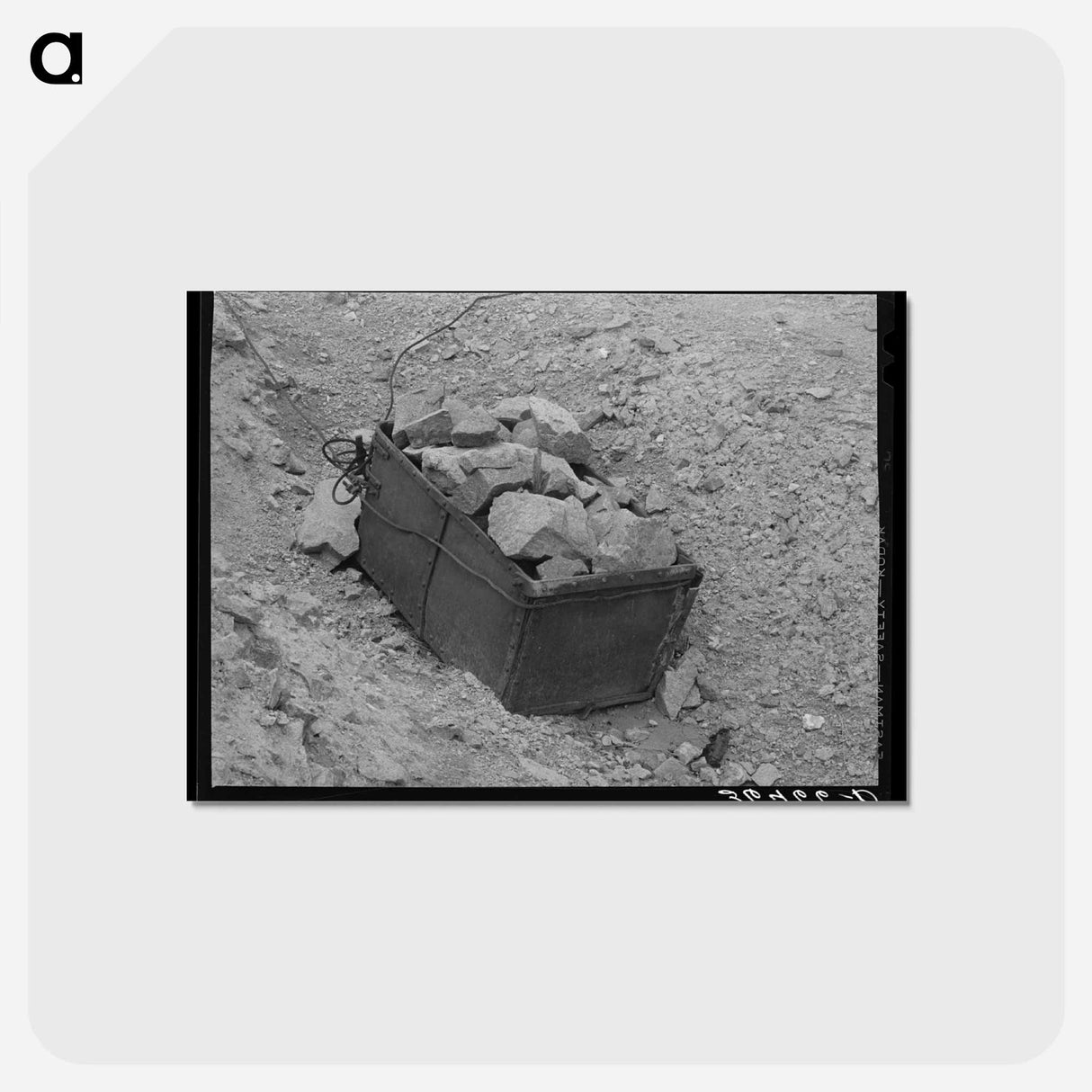 アートポストカード-Old Ore Bucket, Pinos Altos
 - ラッセル リー Postcard.