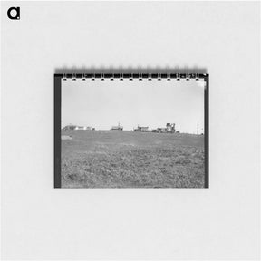 アートメモ帳-Settlement of small plots held mostly by lettuce shed workers, many from Oklahoma. Outskirts of Salinas, California. - ドロテア ラング Memo.