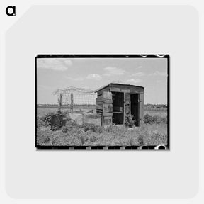アートポストカード-Combination Henhouse and Privy
 - ラッセル リー Postcard.
