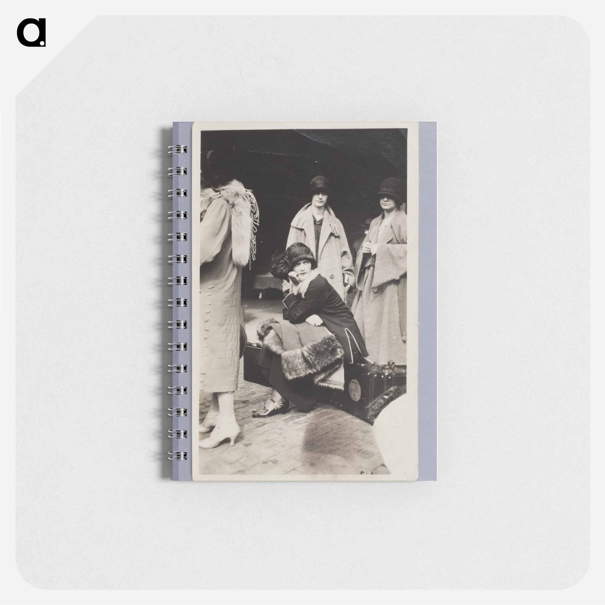 アートメモ帳-Women Wearing Cloche Hats
 - セントルイス美術館 Memo.