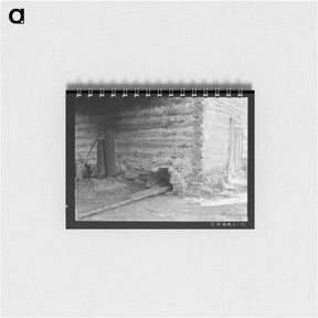 アートメモ帳-Untitled photo, possibly related to: Construction detail of tobacco barn showing method of firing - ドロテア ラング Memo.