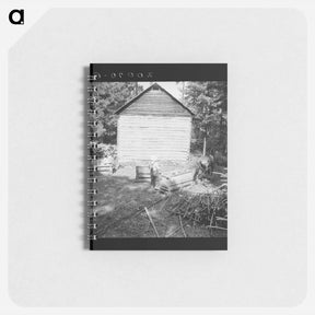 アートメモ帳-Untitled photo, possibly related to: Young son of tenant farmer gathering sticks for workers to string tobacco on. Granville County, North Carolina - ドロテア ラング Memo.